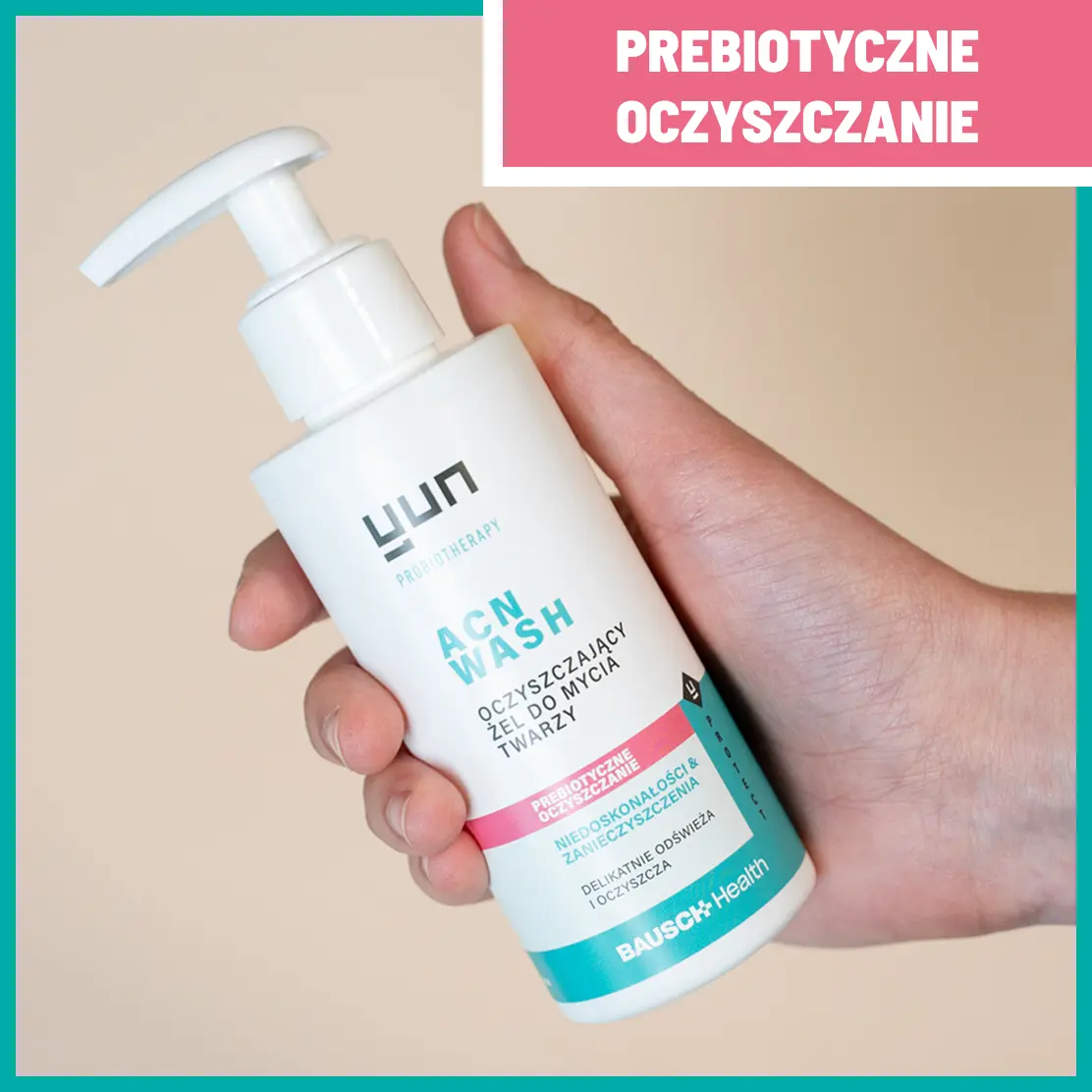 Butelka żelu do mycia twarzy Yun ACN Wash trzymana w dłoni